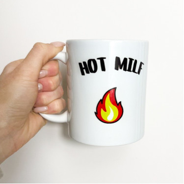 Чашка "Hot Milf" 330 мл Кіт.Дарує
