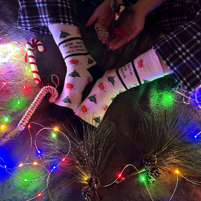 Шкарпетки білі теплі махрові "Dear Santa, please kill rusnya" Sunny Focks